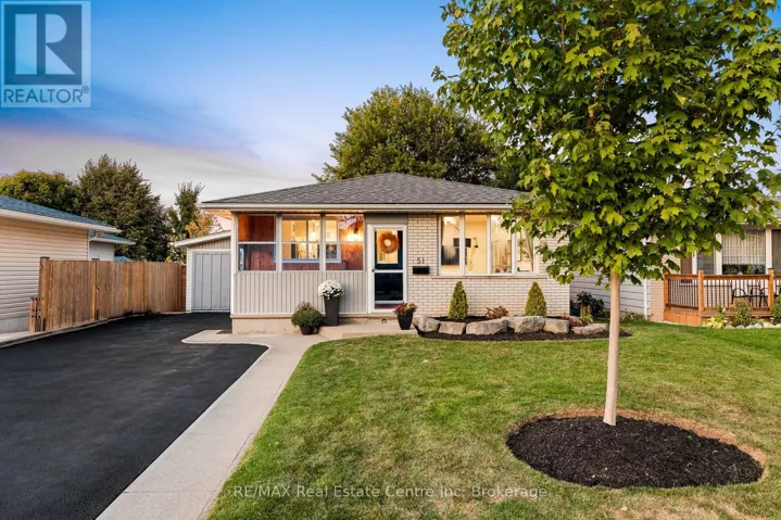 51 MUSKOKA DRIVE, Guelph (Victoria North), Ontario N1E3M8