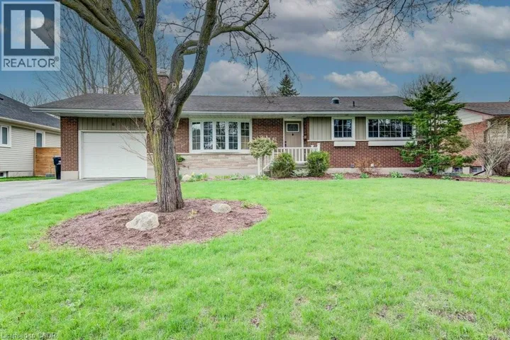 8 BLUEJAY Road, Elmira, Ontario N3B1J1