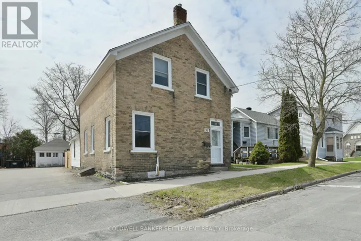 51 MAIN STREET W, Smiths Falls, Ontario K7A1M7