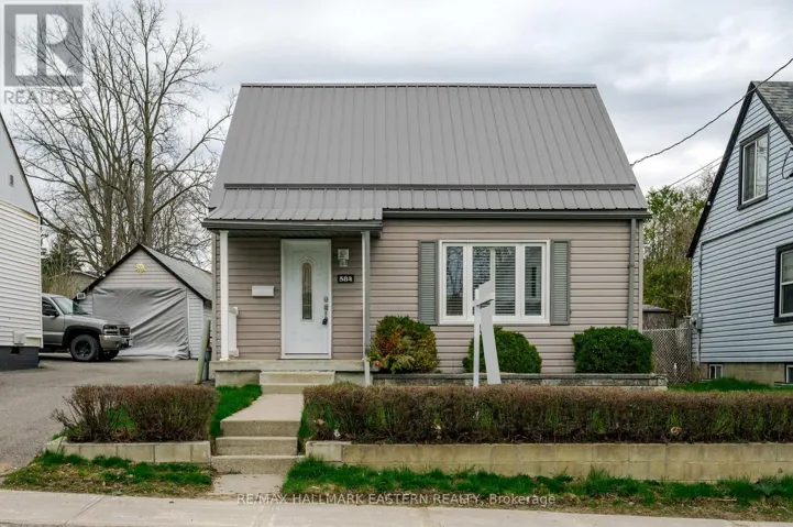 584 PATERSON STREET, Peterborough (Town Ward 3), Ontario K9J4R2