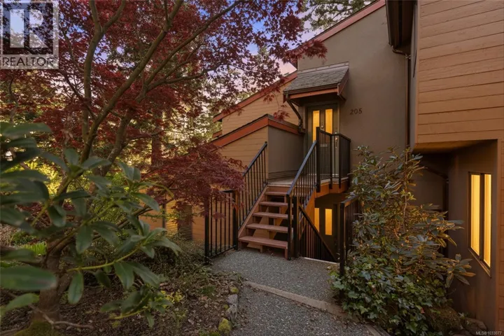 205 2341 Harbour Rd, Sidney, British Columbia V8L3X8