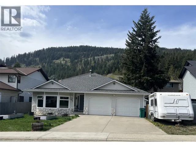 2034 Saddleview Avenue, Lumby, British Columbia V0E2G0