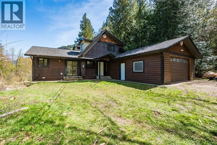 4408 Slocan River Road, Winlaw, British Columbia V0G2J0