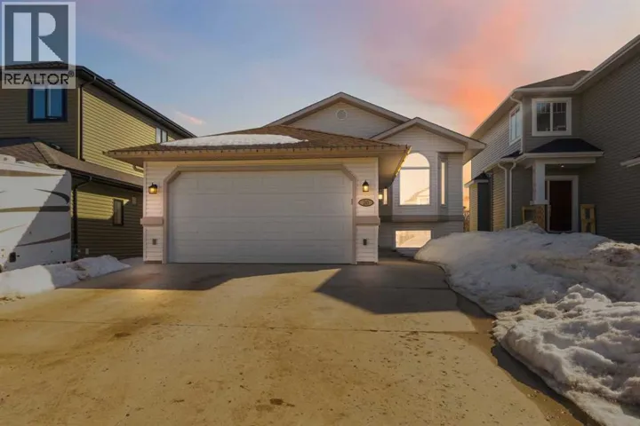 245 Warren Way, Fort McMurray, Alberta T9H5H9