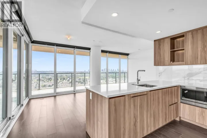 5206 4880 LAUGHEED HIGHWAY, Burnaby, British Columbia V5C0N1