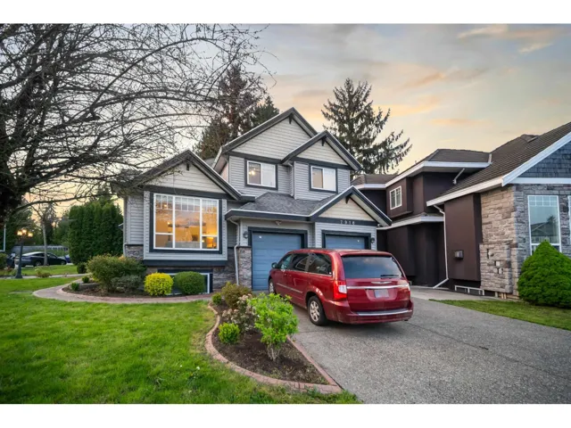 7918 147A STREET, Surrey, British Columbia V3S2T8