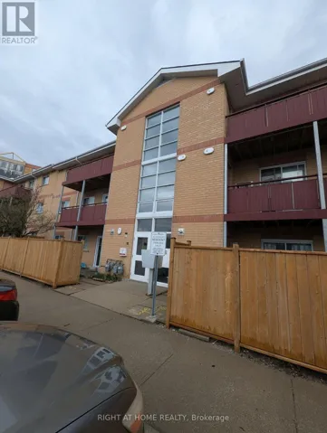 207B - 211 FORUM DRIVE, Mississauga (Hurontario), Ontario L4Z4C1