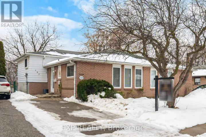107 ARCHDEKIN DRIVE, Brampton (Queen Street Corridor), Ontario L6V1Y8