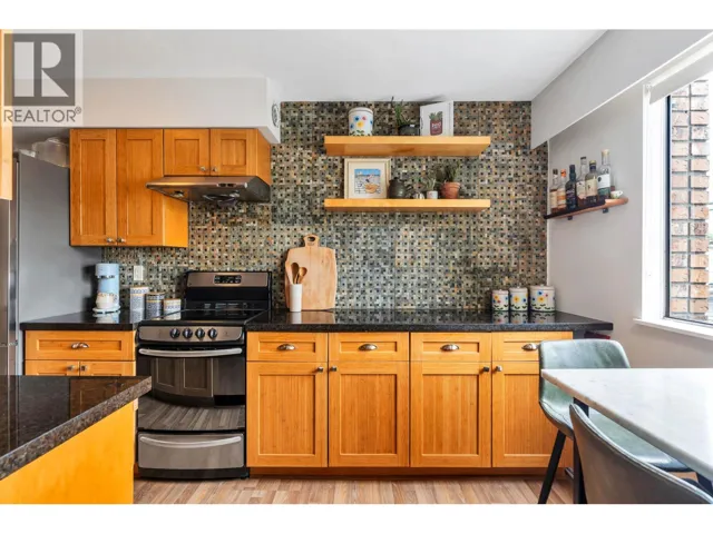 207 2080 MAPLE STREET, Vancouver, British Columbia V6J4P9