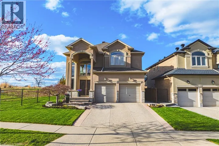 419 DICENZO Drive, Hamilton, Ontario L9B0B3