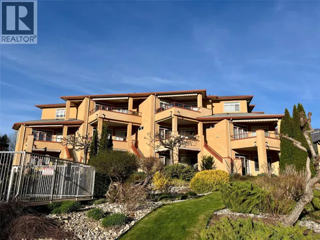 714 Riverside Avenue Unit# 32, Sicamous, British Columbia V0E2V1