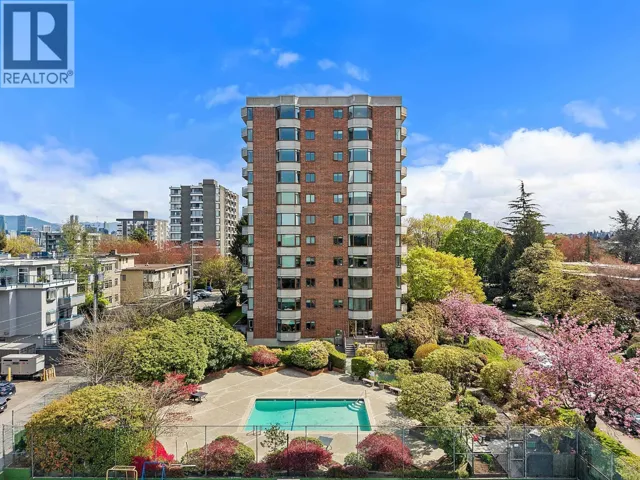 205 2445 W 3RD AVENUE, Vancouver, British Columbia V6K4K6
