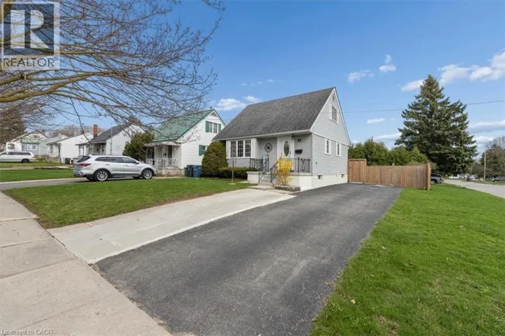 18 GOWDY Avenue, Guelph, Ontario N1H2K7