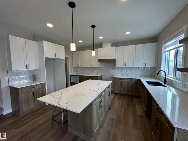 227 RAVINE DR, Devon, Alberta T9G0M2