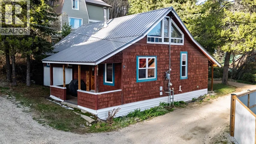 2034 Cliff Street, Rossland, British Columbia V0G1Y0