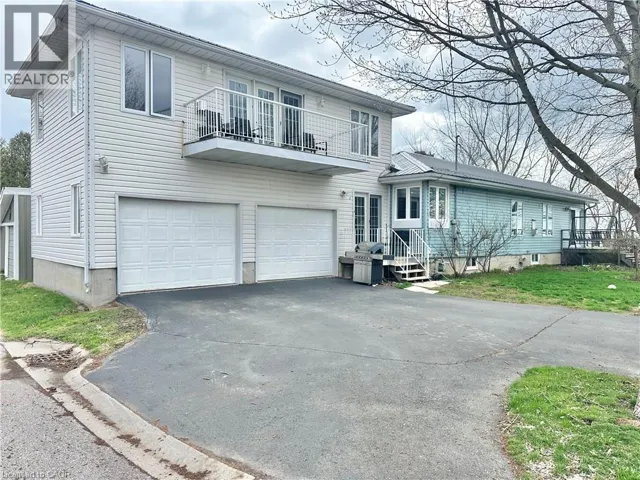 2 BUENA Street, Port Dover, Ontario N0A1N7