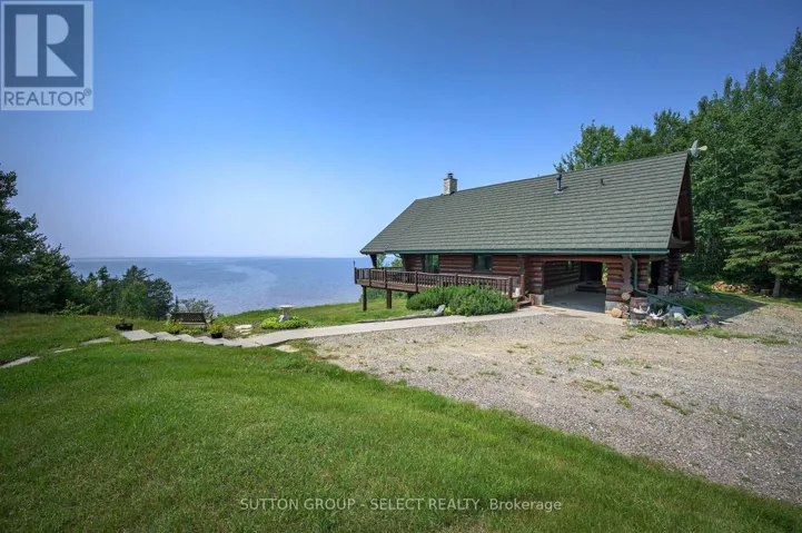 21 PETER DRIVE, Greenstone, Ontario P0T1G0
