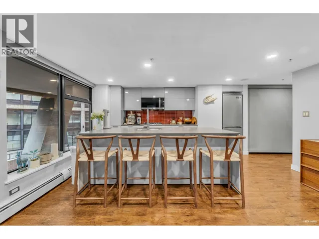 605 128 W CORDOVA STREET, Vancouver, British Columbia V6B0E6