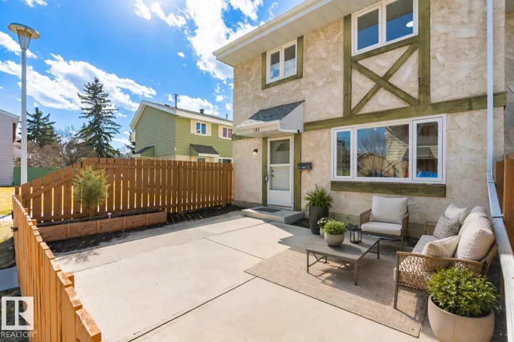 15C CALLINGWOOD CT NW, Edmonton, Alberta T5T0H5