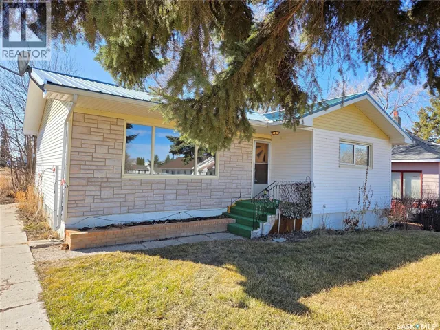 30 Main STREET, Manor, Saskatchewan S0C1R0