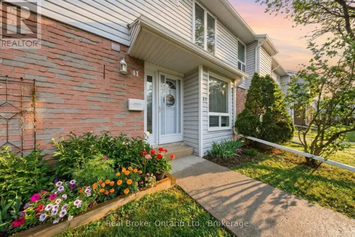 41 - 32 MOWAT BOULEVARD, Kitchener, Ontario N2E1X4