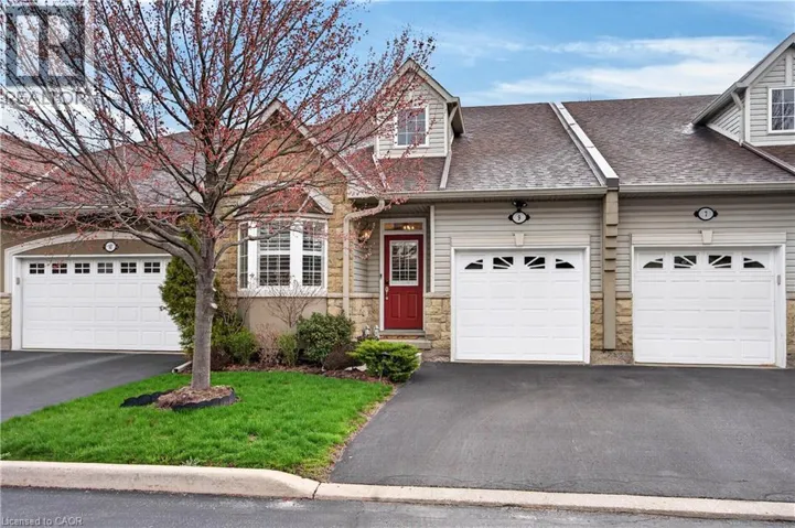212 STONEHENGE Drive Unit# 9, Ancaster, Ontario L9K1N5