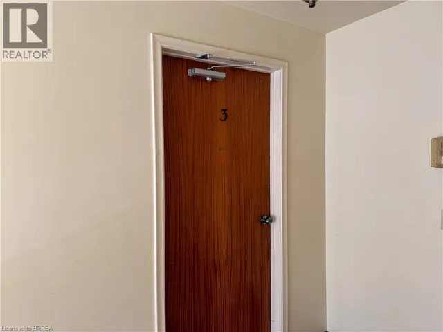 36 GRAHAM Avenue Unit# 3, Brantford, Ontario N3T1C4