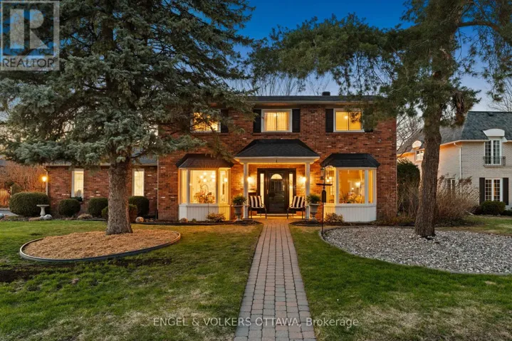 1 ERINLEA COURT, Ottawa, Ontario K2E7C8