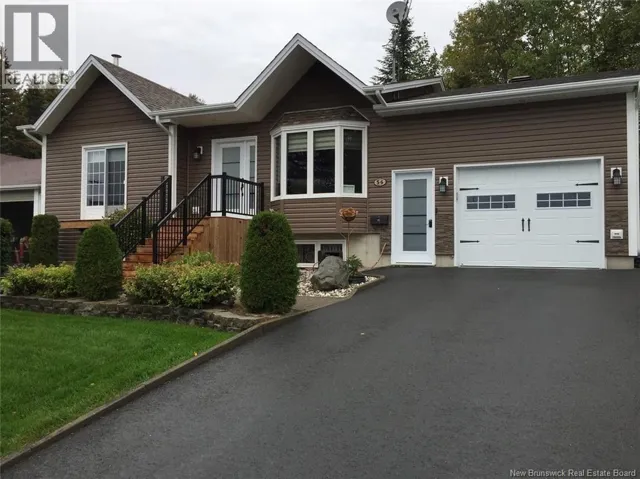 56 Des Gouverneurs Street, Edmundston, New Brunswick E3V4H5