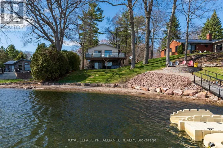 23 MOON ROAD, Front of Yonge, Ontario K0E1R0
