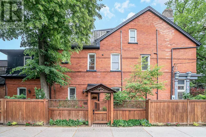 3 - 225 MAJOR STREET, Toronto (University), Ontario M5S2L4