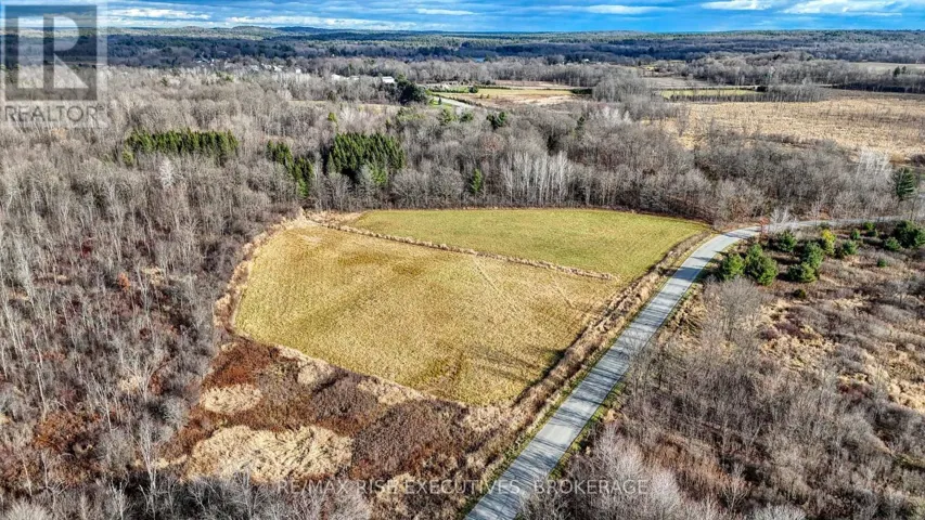 260 BRIAR HILL ROAD, Leeds and the Thousand Islands, Ontario K0E1N0