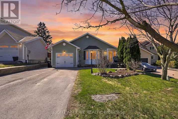 12 ELIZABETH STREET, Barrie (Ardagh), Ontario L4N6L8