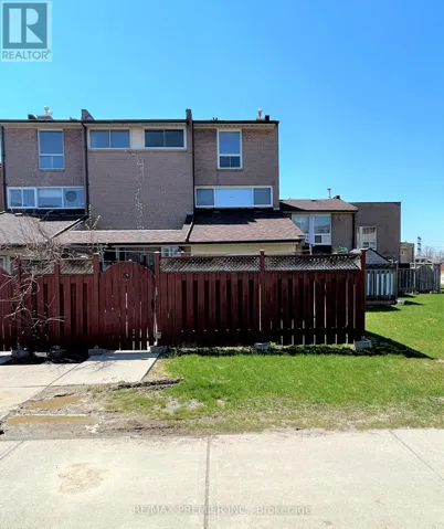 82 - 248 JOHN GARLAND BOULEVARD, Toronto (West Humber-Clairville), Ontario M9V1N8