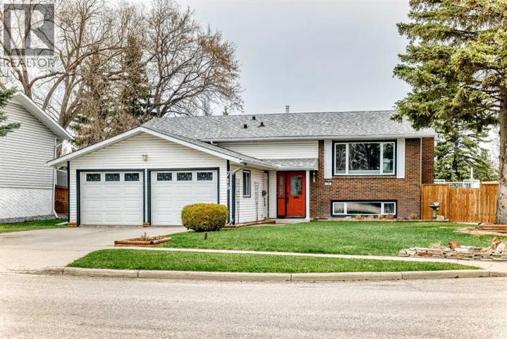 716 Queensland Drive SE, Calgary, Alberta T2J4S9