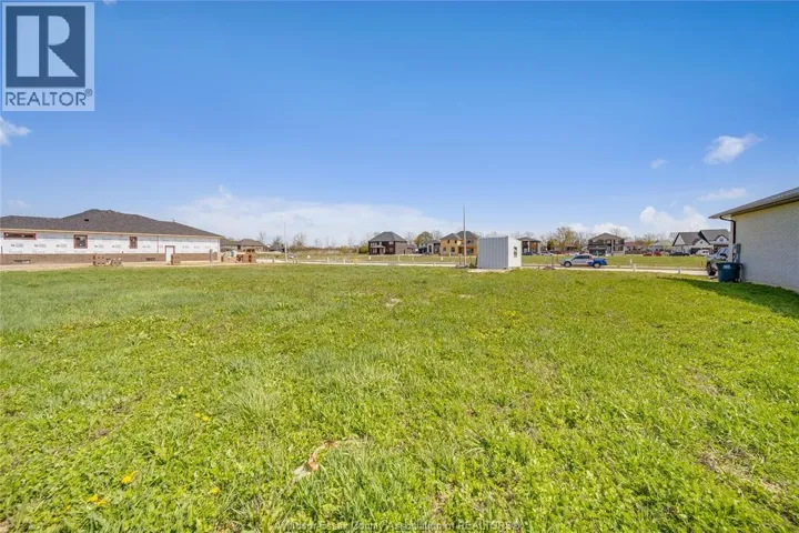 3679 FARROW AVENUE, Windsor, Ontario N9H0B3