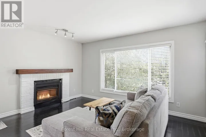 109 - 23 DAWSON DRIVE, Collingwood, Ontario L9Y5B4