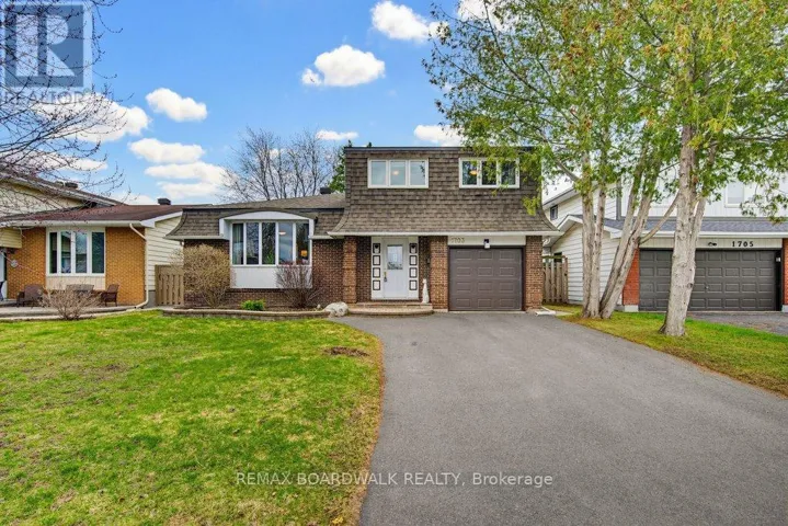 1703 FIELDSTONE CRESCENT, Ottawa, Ontario K1C1R6