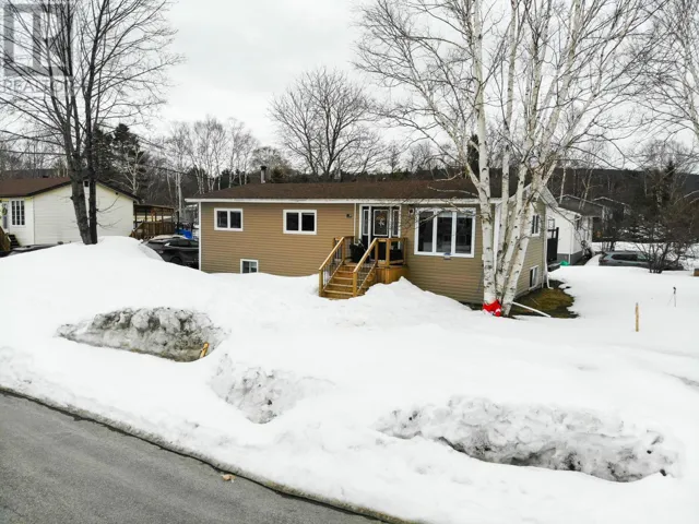 18 Seventh Avenue, Pasadena, Newfoundland & Labrador A0L1K0