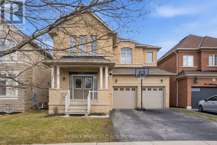 17 MCCARTNEY STREET, Hamilton (Waterdown), Ontario L8B0T7