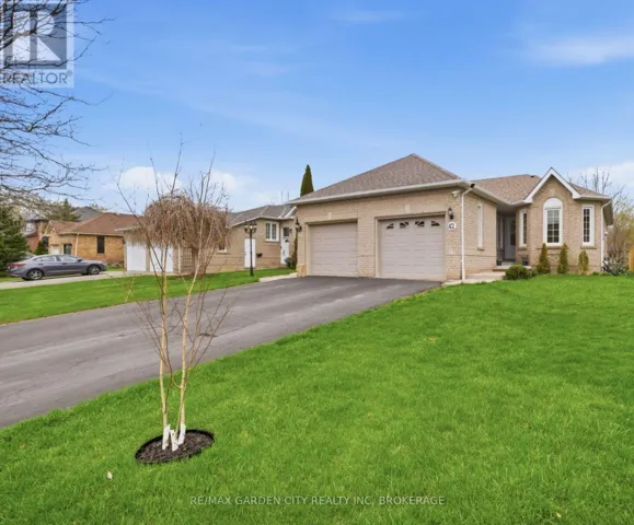 42 JACKSON COURT W, Welland (N. Welland), Ontario L3C7G2