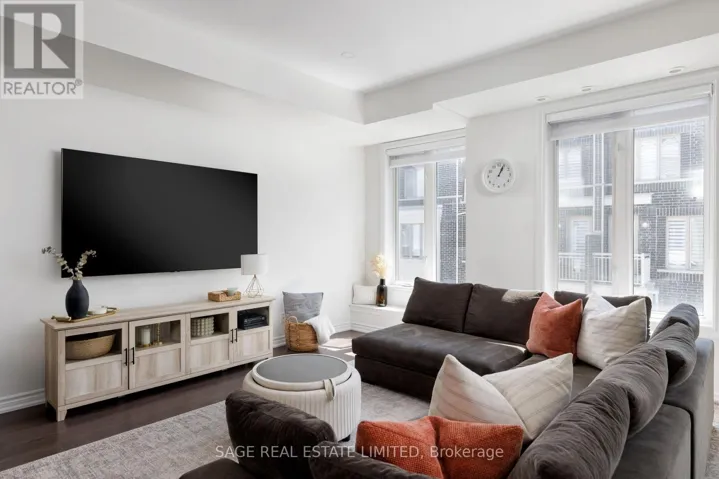 22 - 150 LONG BRANCH AVENUE, Toronto (Long Branch), Ontario M8W0B1