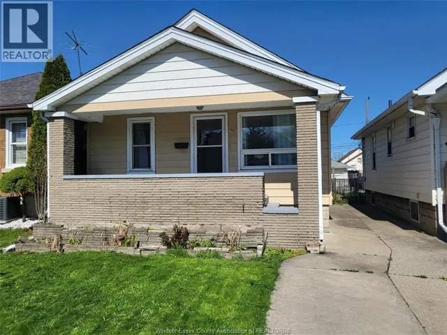 1682 ELSMERE AVENUE, Windsor, Ontario N8X4H4