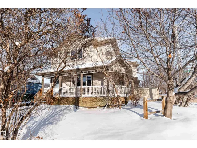 10906 72 AV NW, Edmonton, Alberta T6G0A9