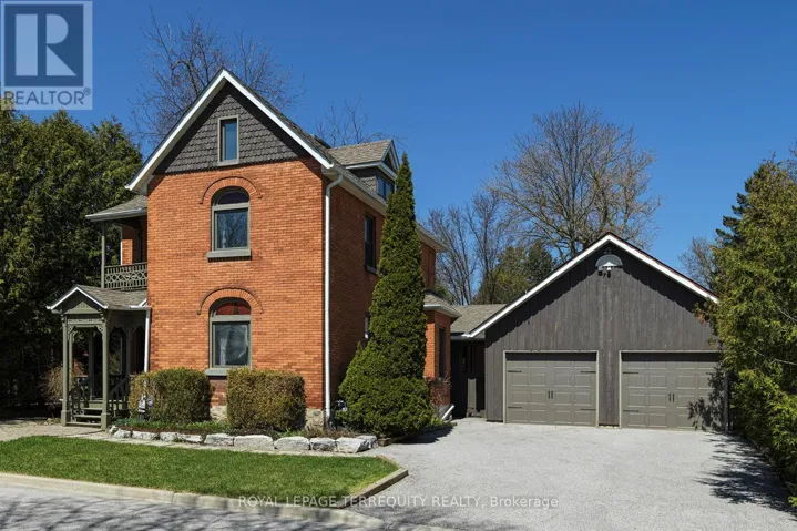 16 WILSON STREET, New Tecumseth (Tottenham), Ontario L0G1W0