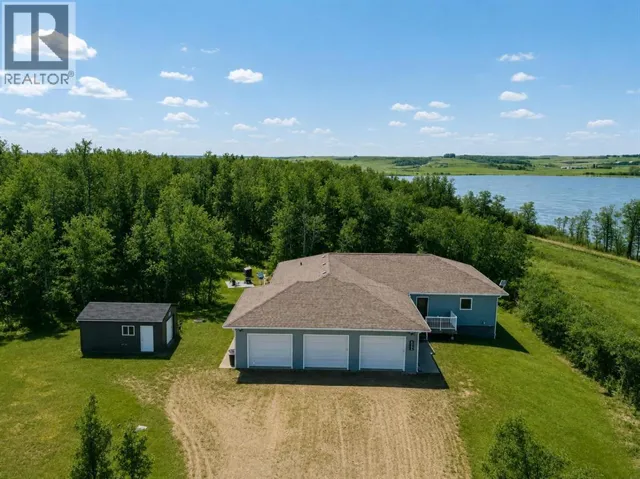 225 Lindgren Street, Ferintosh, Alberta T0B1M0