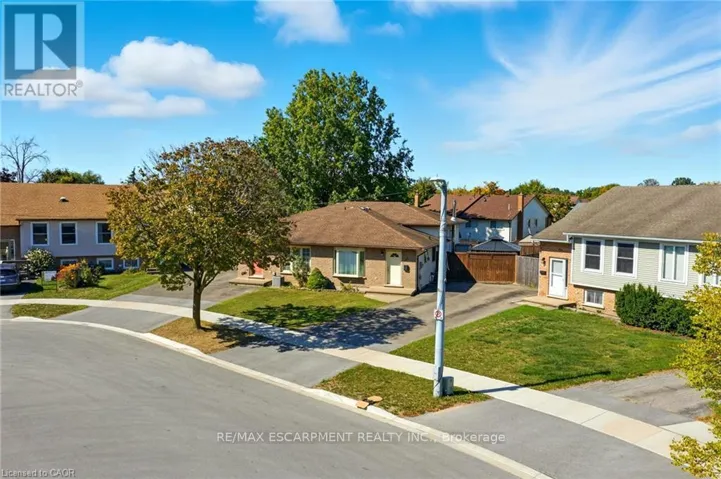 30 RAINBOW COURT, Welland (Broadway), Ontario L3C6R4