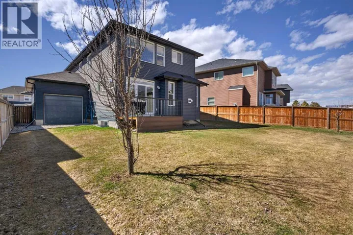 131 Ravenscroft Close SE, Airdrie, Alberta T4A0M1
