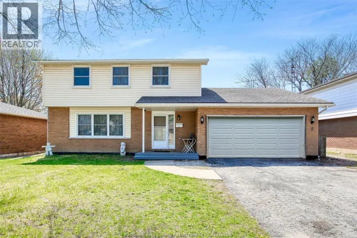 325 MCCURDY, Amherstburg, Ontario N9V3B8