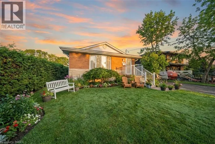 12 PARIS Road, Brantford, Ontario N3R1H7